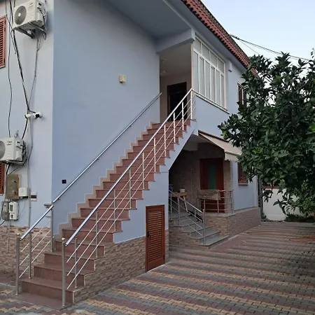 Hostal Vrrini Tirana